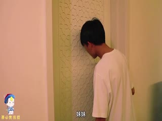 亚洲业余厚屁股熟女得到一个汗流浃背的粗暴衣服